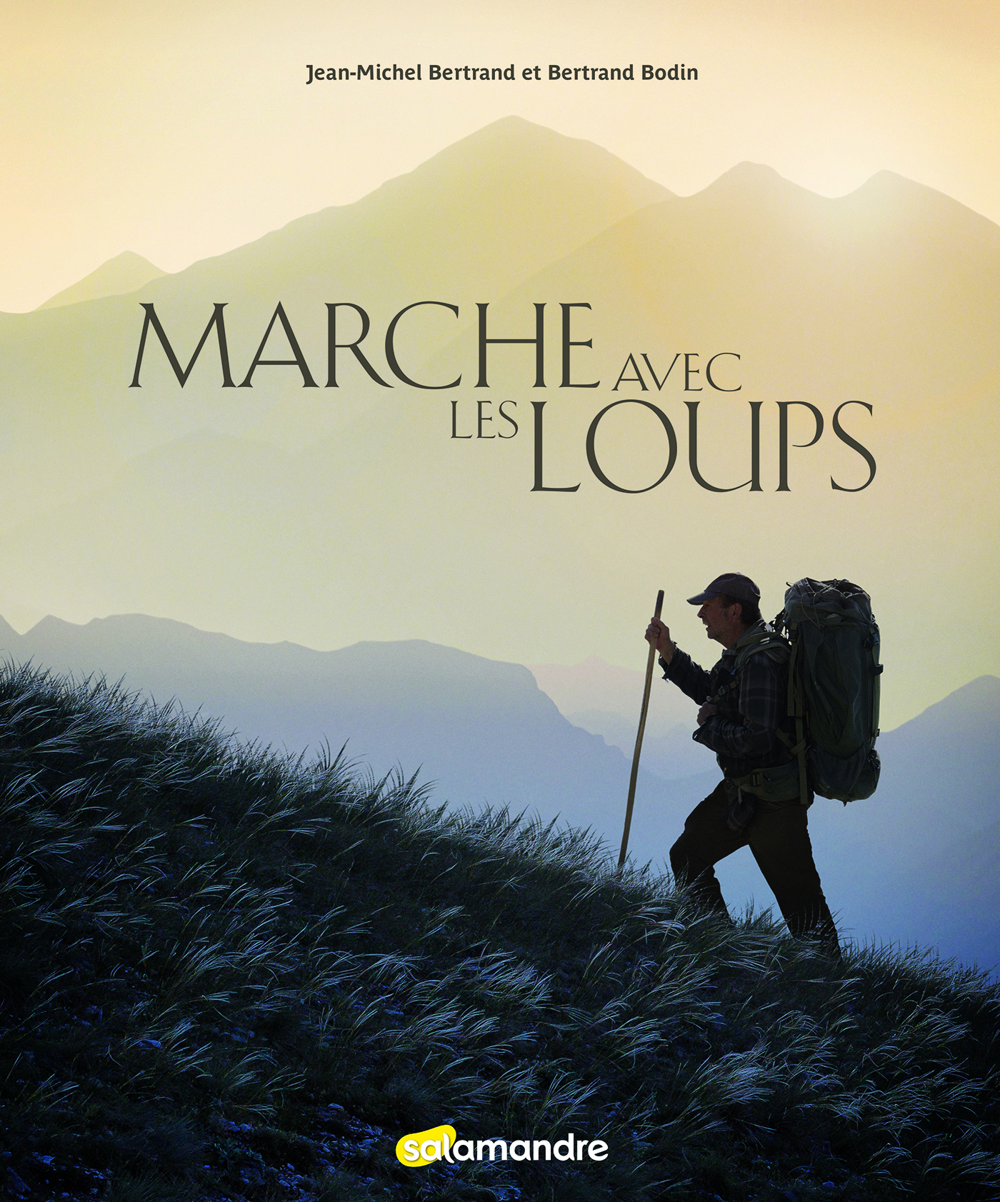 LA  MARCHE AVEC LES LOUPS