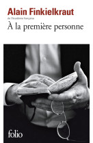 à la première personne