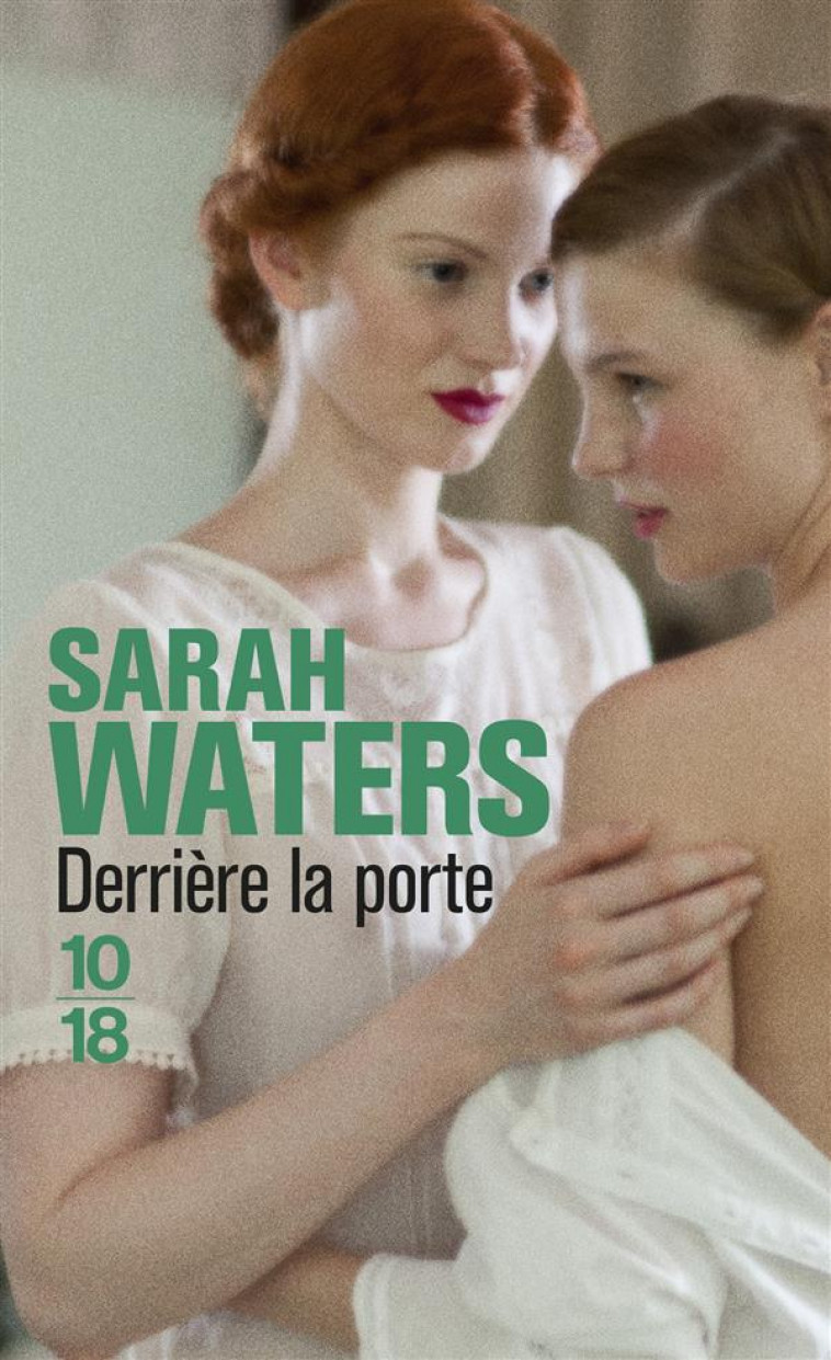DERRIERE LA PORTE - WATERS SARAH - 10-18